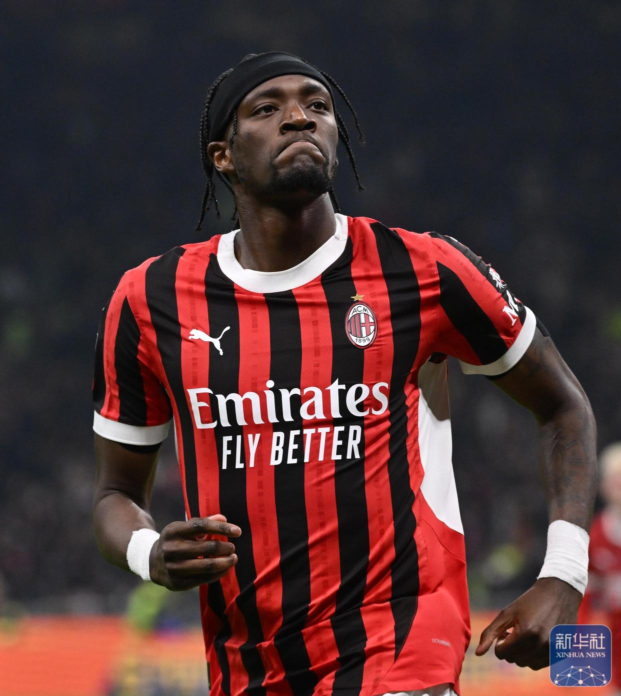 AC米兰客场逼平切沃,向胜利迈进的简单介绍 AC米兰客场逼平切沃,向胜利迈进的简单介绍