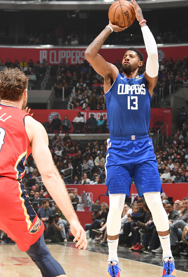 pg电子试玩-快船横扫鹈鹕，锁定晋级门票