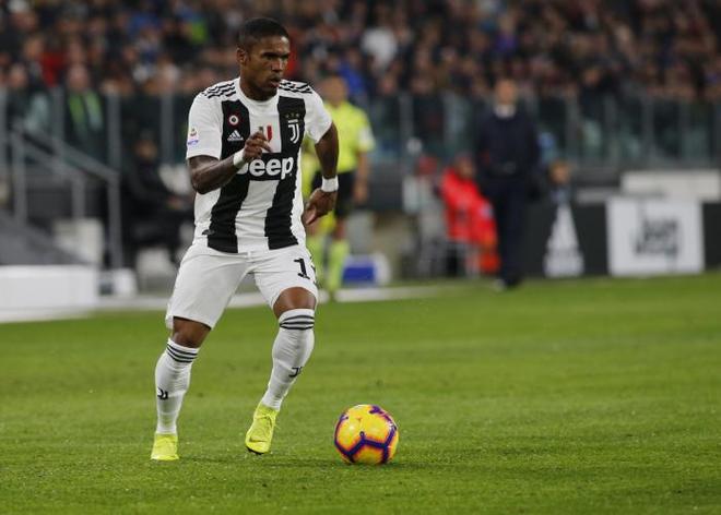 中国鏖战英格兰，穆勒送出助攻