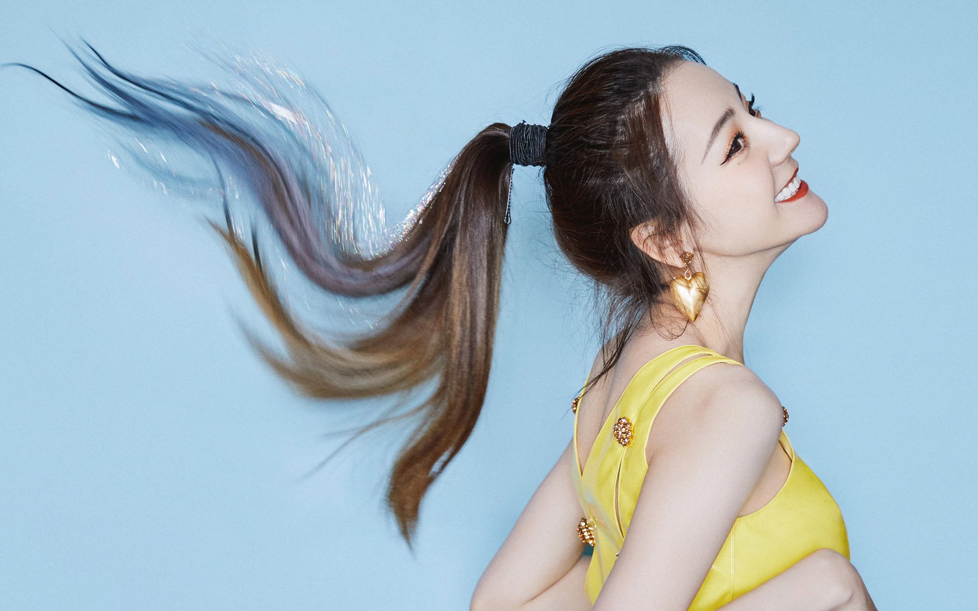 英格兰决胜局带走乌克兰,李刚仁带动全队节奏—足球之夜的激情与智慧