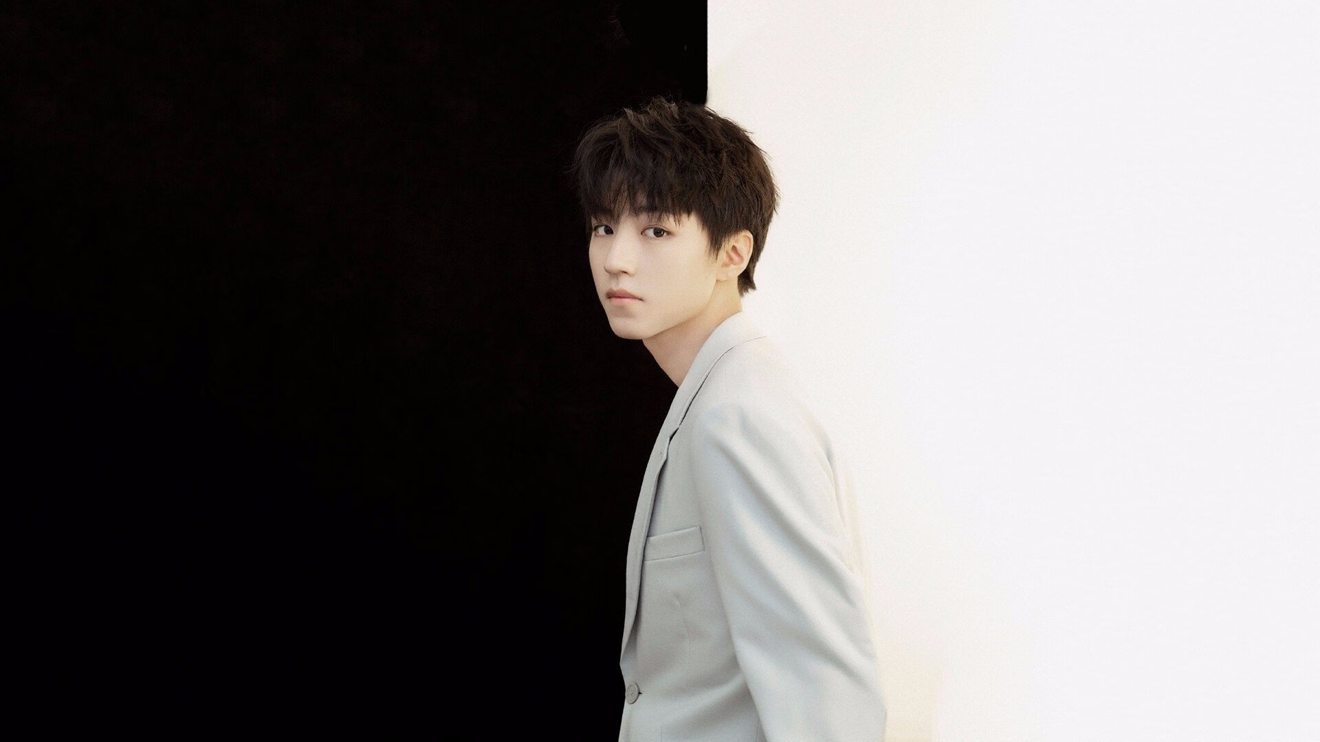 铁壁对利刃，山西之盾与字母哥的冠军级宣言