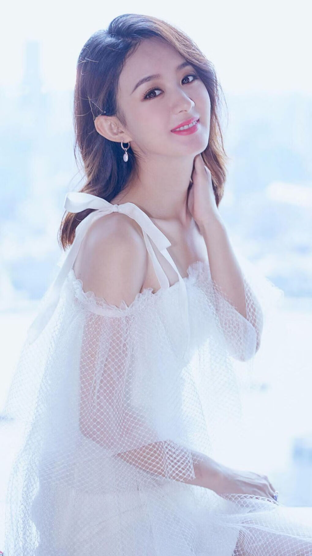 -广东队三分雨压制湖人 奥运前关键战检验成色