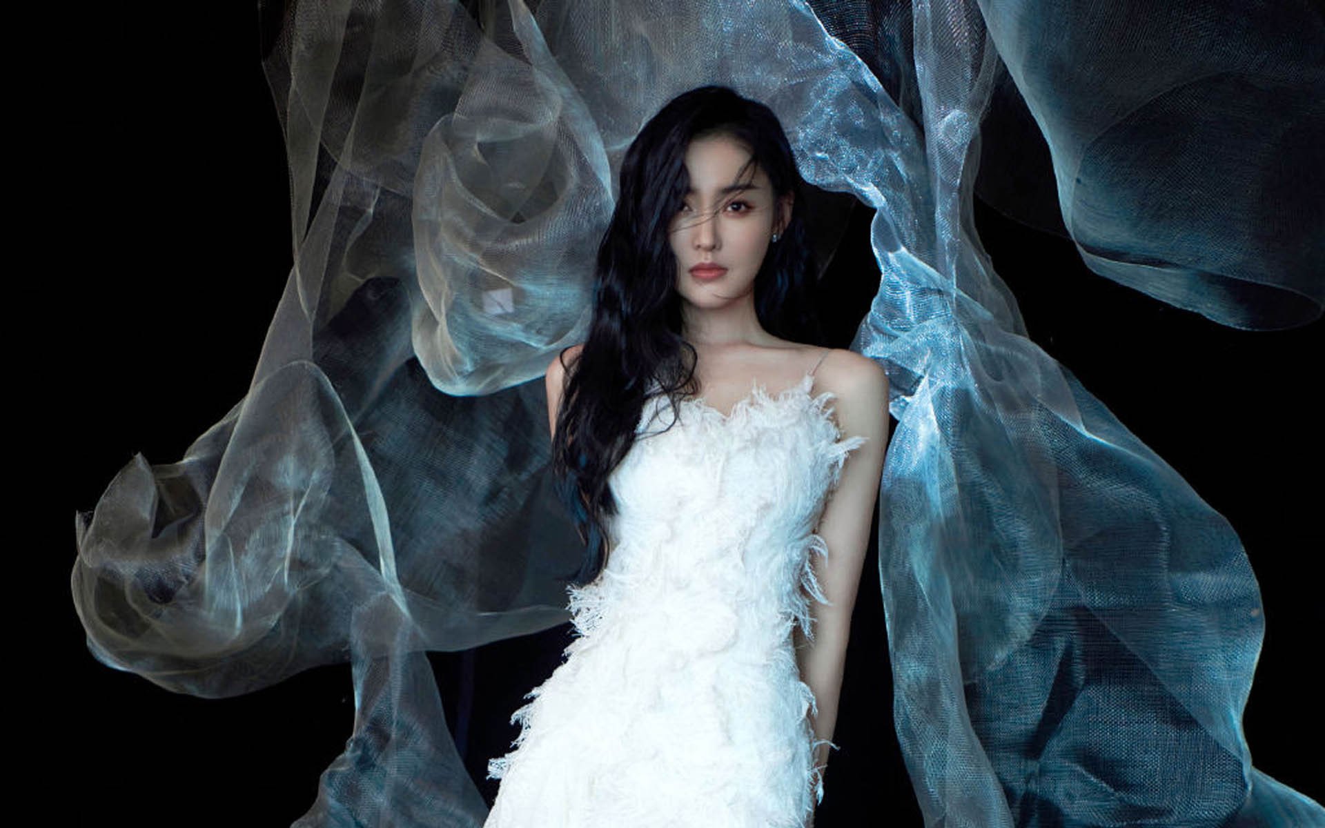 皇马压制皇家社会展霸气，拉亚国家德比接管比赛铸传奇